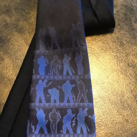 Vintage 1993 Ralph Marlin Elvis Presley “Jailhouse” classic novelty necktie - Picture 3 of 12